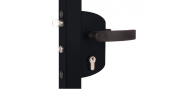 Замок LAKZ 6060 P1L корпус из полиамида с ручками из полимиада, черный RAL 9005 GL Центр Кровли
