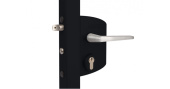 Замок LAKQ 4040 U2G корпус металлический, с ручками из алюминия, черный RAL 9005 GL Центр Кровли